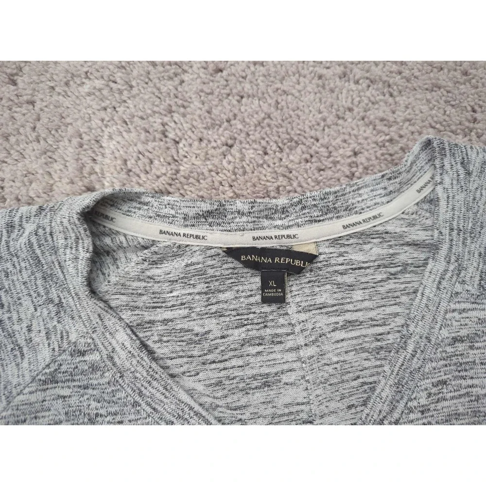 Banana Republic Shirt Mens XL Heathered Gray V-Neck‎ Pullover Long Sleeve